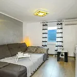 Carli Apartmán Rabac
