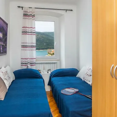 Carli Apartmán *